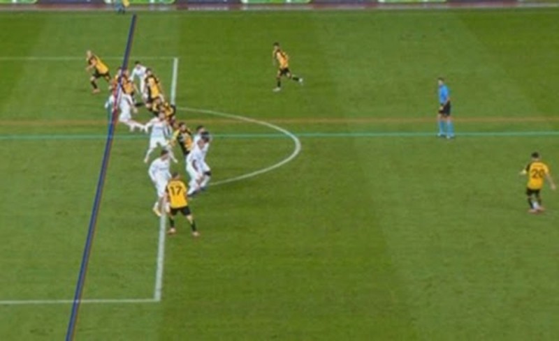 Οι γραμμές βγάζουν μάτια, γελάει ο κόσμος με Κλάτενμπεργκ