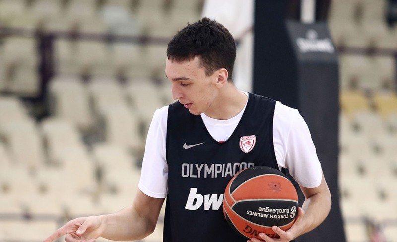 Μάγκας Ποκουσέφσκι στο ντεμπούτο του (video)