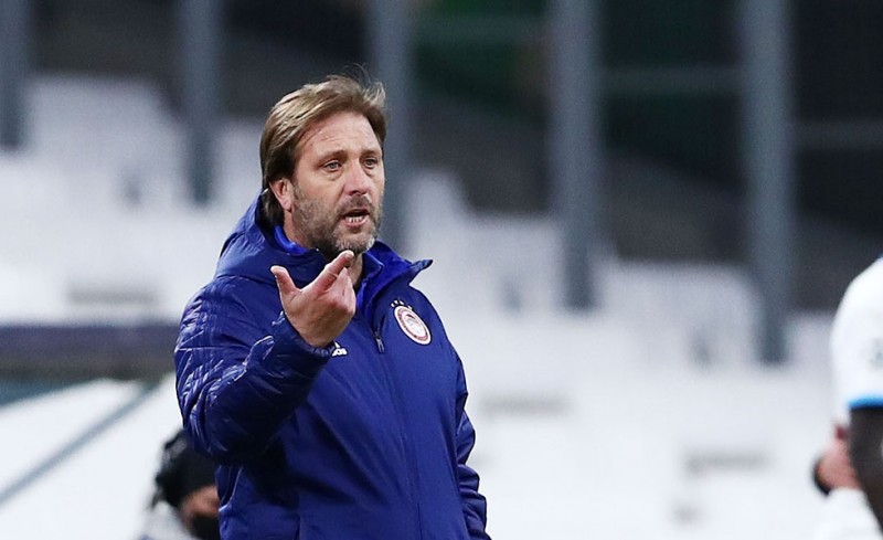 Μαρτίνς: «Περίεργη στάση…» (video)