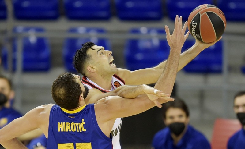 Το μάτι που «γυαλίζει» και το... λάθος στους πόντους!