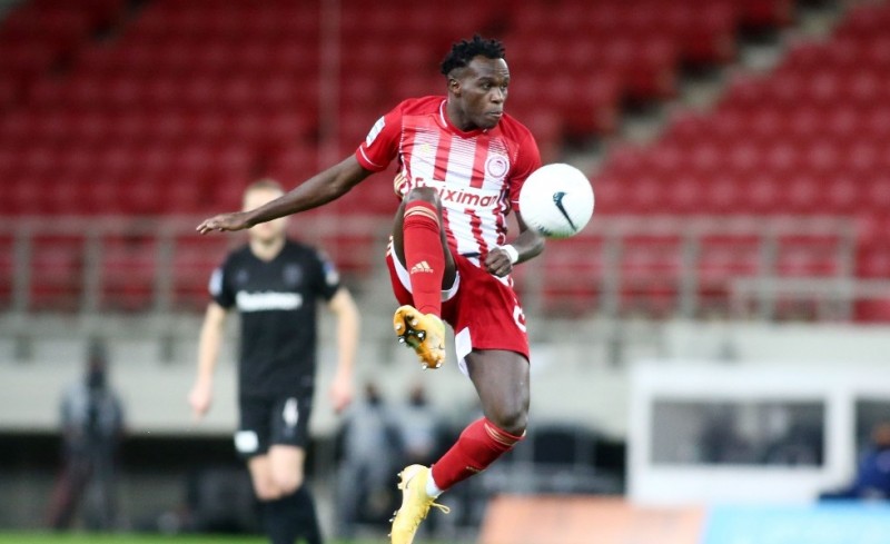 Έτσι γλεντάει ο Πειραιάς (video)