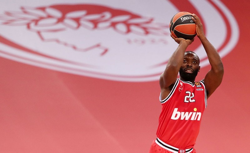 Τζένκινς: «Νιώθω πίεση όταν με σταματούν αστυνομικοί…»