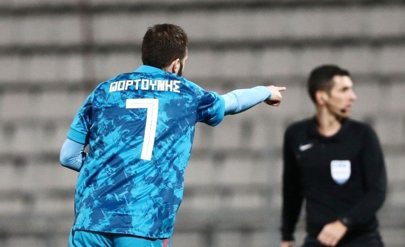 Ο Φορτούνης το 0-1 για τον Ολυμπιακό