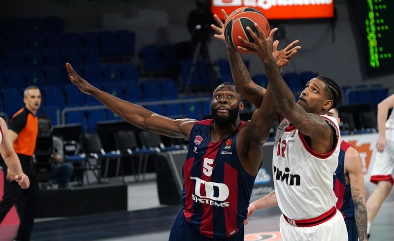 Έλις: «Κλειδί ο Πάνγκος, να παίξουμε σκληρά»