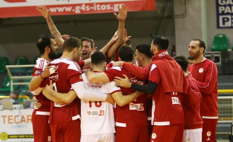 Γλέντησε και πάλι τον πελάτη!