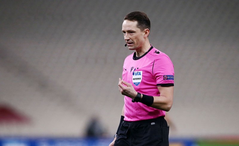 Ο Τρεϊμάνις διαιτητής με ΠΑΣ