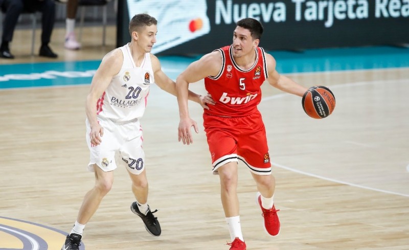 Το πάλεψε ο Θρύλος...