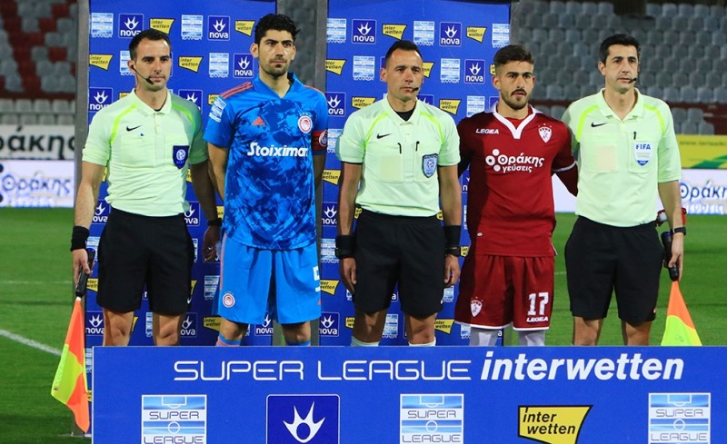 Κοντά στον Πινακά