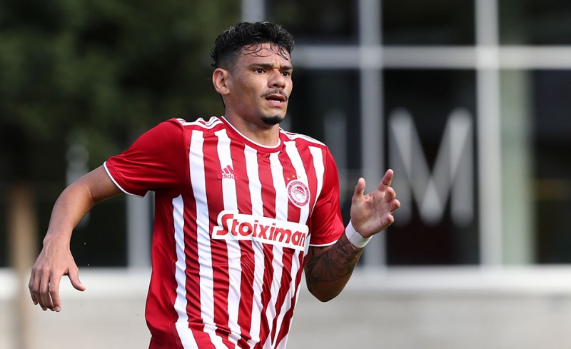 Δίπλα στον Τικίνιο ο Θρύλος (photo)