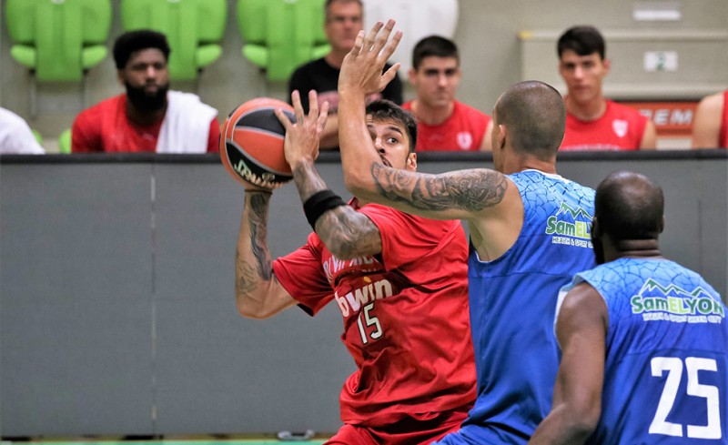 Ολυμπιακός: 100άρα στο πρώτο φιλικό