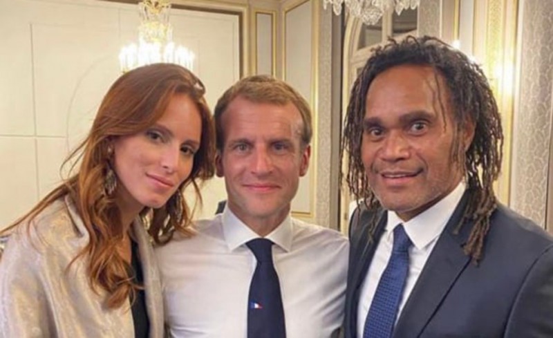 Καρεμπέ και Μακρόν συμπαίκτες για καλό σκοπό