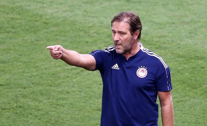 Κλείσε αυτιά και δούλεψε όπως ξέρεις!