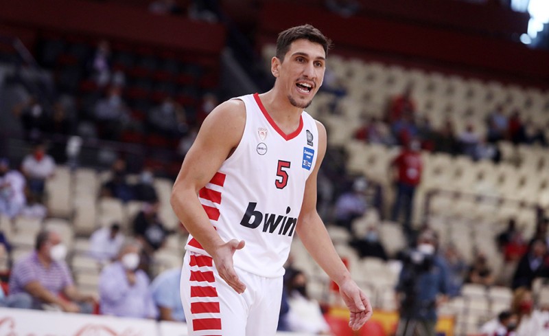 Την Κυριακή με το Λαύριο