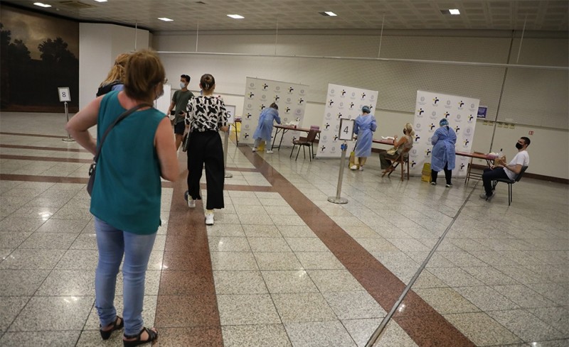 Εκτόξευση κρουσμάτων, πάνω από 40 χιλιάδες στην τελευταία ημέρα του '21!