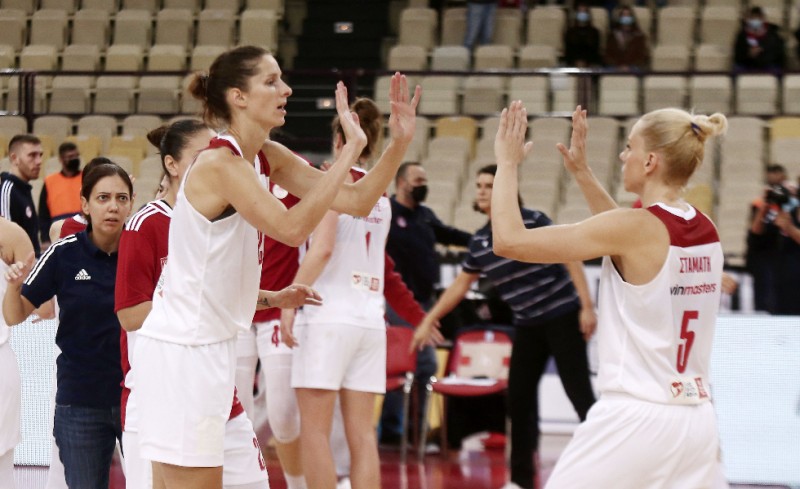 Άνετα στους «16» ο Θρύλος. «Πάτησε» την Ενισέι!