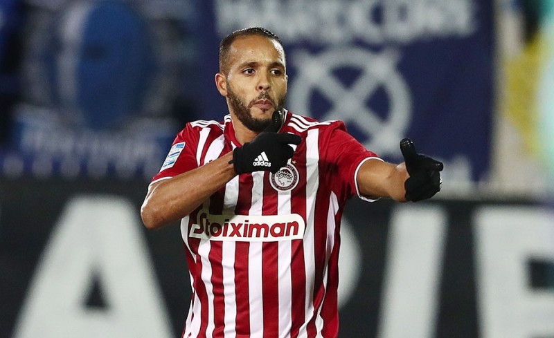 Εσύ, τεράστιε, δεν είσαι… 34, είσαι… 50! (photo)