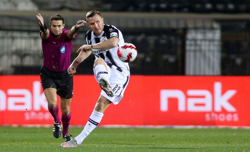 Δίνεις δυο πέναλτι στον ΠΑΟΚ και πας Καραϊσκάκη