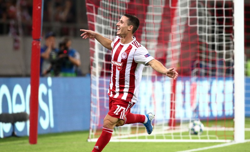 Ευχές στα ελληνικά από τον Ποντένσε, με μπλούζα Ολυμπιακού! (photo)