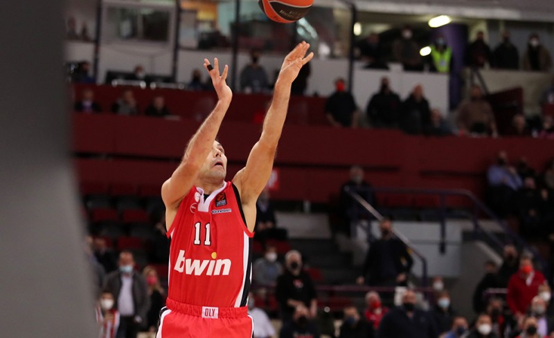 Το σπέσιαλ buzzer beater του Σλούκα! (video)