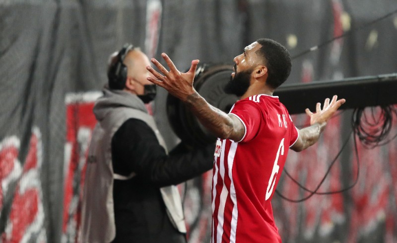 Εμβιλά: «Δουλεύουμε για την ομάδα και τον κόσμο»