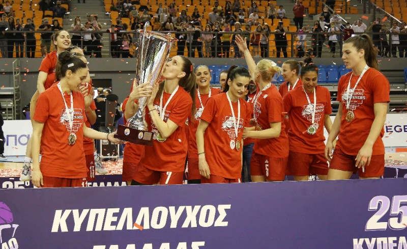 Σπυριδοπούλου: «Να πανηγυρίσουμε το νταμπλ»