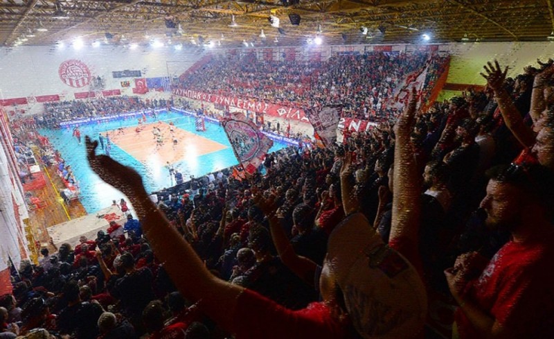 ΘΥΡΑ 7: «Γεμίζουμε το κλειστό του Ρέντη» (photo)