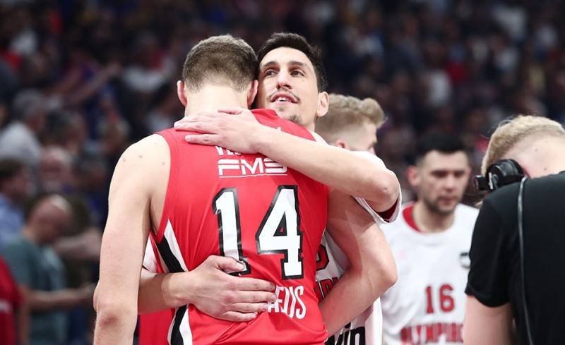 Ολυμπιακός | Final 4: Μια παρακάμερα γεμάτη Ολυμπιακά συναισθήματα! (video)