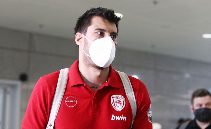 «Πέταξε» για Βελιγράδι ο Θρύλος (photos)