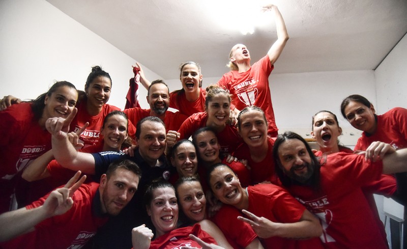 Ο Βαγγέλης Μαρινάκης για το πρωτάθλημα μέσα στη Λεωφόρο! (photos)