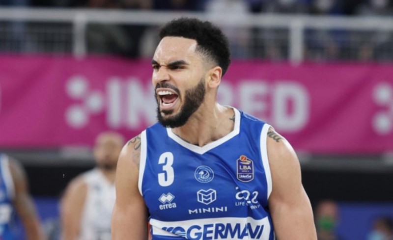 Σενάριο από την Ιταλία για Ναζ Μήτρου-Λονγκ