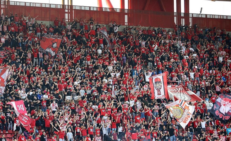 Ο Ολυμπιακός παρουσιάζει την Τετάρτη τα νέα διαρκείας!