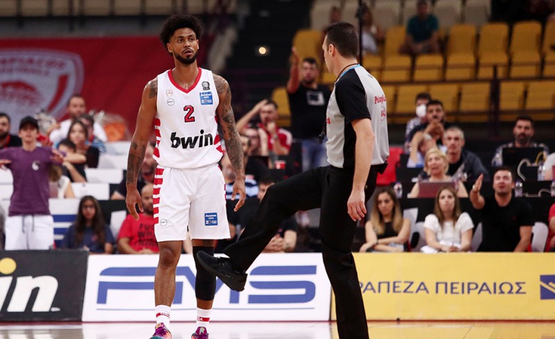 Οι διαιτητές του δεύτερου τελικού