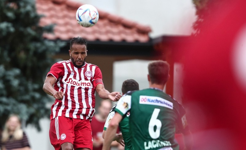 Ελ Αραμπί: «Να ιδρώσουμε, να δουλέψουμε»