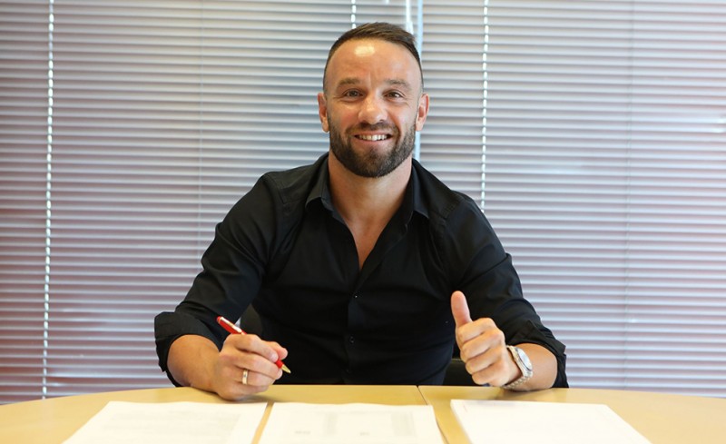 «Έδεσε» και Βαλμπουενά ο Θρύλος! (video)