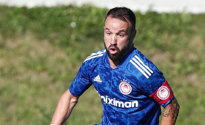 Αυτή είναι η ενδεκάδα του Θρύλου με την Αρμίνια Μπίλεφελντ! (photo)