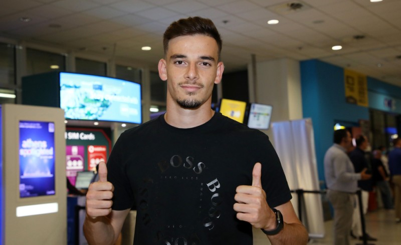 «Πανευτυχής που θα αγωνιστώ στη μεγαλύτερη ομάδα της Ελλάδας»