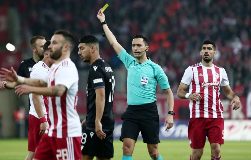 Οι διαιτητές των δυο αναμετρήσεων στα play off του Europa League!