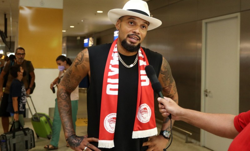 Ιντάλγκο: «Θα παλέψω για την καλύτερη ομάδα στην Ελλάδα!» (video)