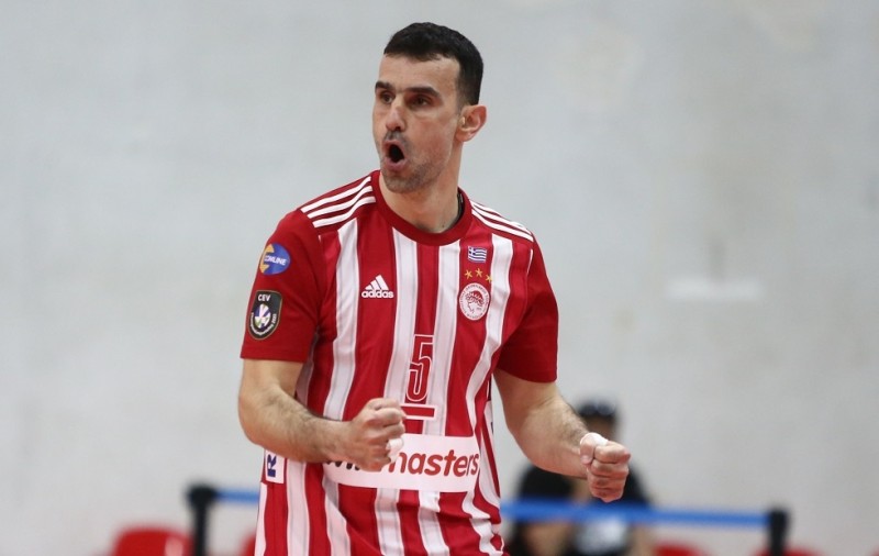 Στην Κηφισία και επίσημα ο Στιβαχτής