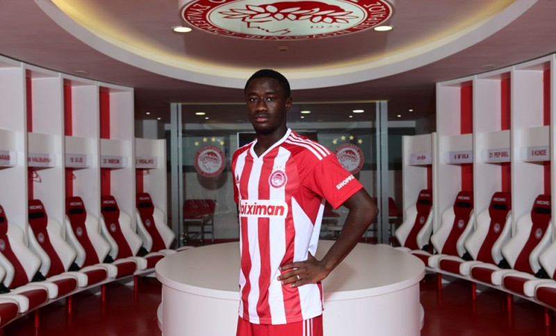 Σαμασέκου: «Προνόμιο το να παίζω στον Ολυμπιακό, είμαι μαχητής» (video)