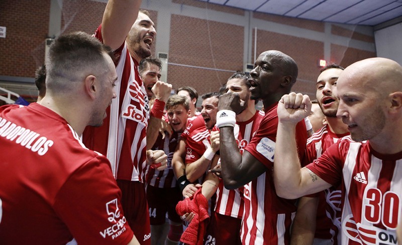 Ομάδα και κόσμος πανηγύρισαν μαζί τον πρώτο τίτλο της χρονιάς! (photos)