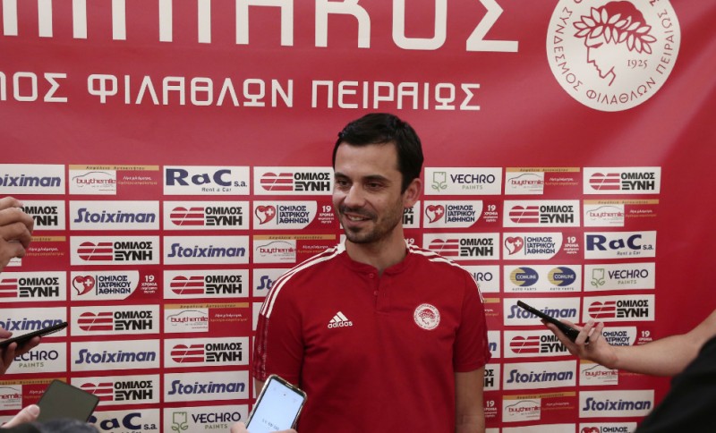 Καρασαββίδης: «Να κατακτήσουμε πρωτάθλημα και κύπελλο, να κάνουμε καλή πορεία στην Ευρώπη»