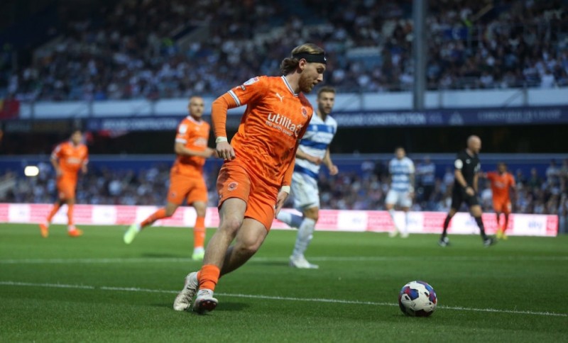 Στάζουν… μέλι για τον Μπόουλερ οι Άγγλοι! (photo)