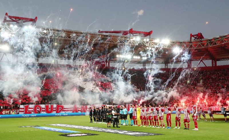 Θύρα 7: «Δεν υπακούμε αυτούς που έκαναν πάλι ζημιά στον Ολυμπιακό» (photo)