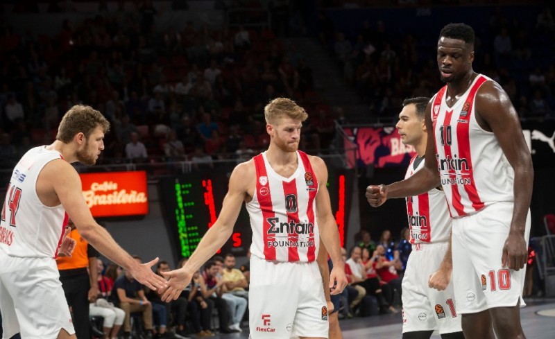 Αρνείται να χάσει ο Ολυμπιακός 