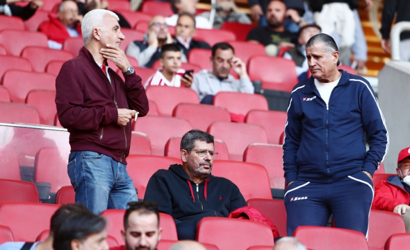 Στον Ναό και βλέπει Θρύλο ο Βαμβακούλας!