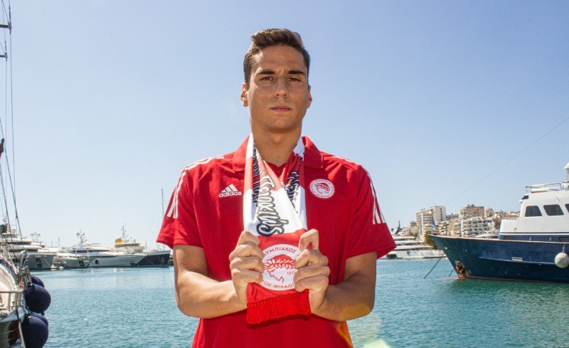 Μπίλας: «Θα βάλω τα δυνατά μου, για να τιμήσω το σκουφάκι του Ολυμπιακού»