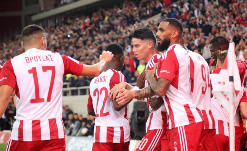 Τα «όπλα» του Θρύλου είναι πολλά...