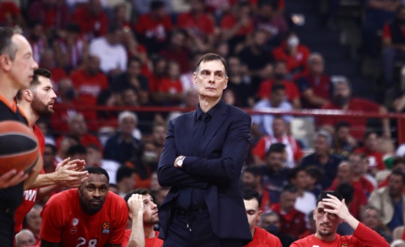 Μπαρτζώκας: «Εκπληκτικός σουτέρ ο Πίτερς» (video)