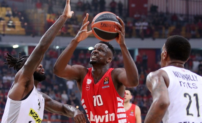 Εκεί βλέπουμε Θρύλο απόψε! (photo)